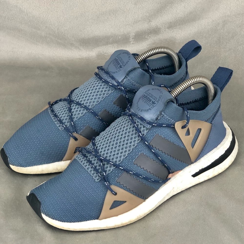 Adidas Arkyn Women’s Athletic Shoes size 8
